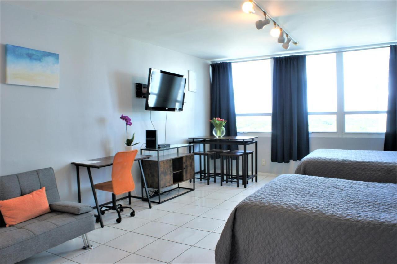 Large Corner Apartment For Up To 4 Guests With Free Parking And Direct Beach Access Miami Beach Esterno foto